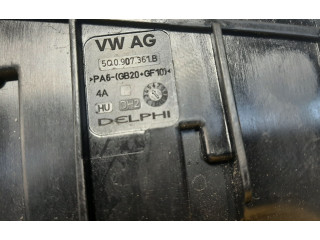 Блок предохранителей 5Q0907361B Skoda Octavia Mk3 (5E)