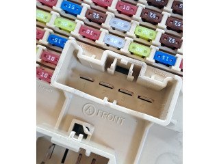 Блок предохранителей 91951J7900 KIA Ceed