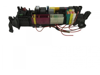 Блок предохранителей A2465400340, A2465400340 Mercedes-Benz A W176