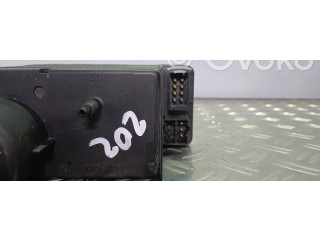 Pojistková skříňka 2028001048, 8701009703 Mercedes-Benz C W202 1995