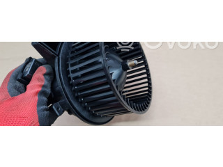 Вентилятор печки 4M1820021C Audi Q5 SQ5