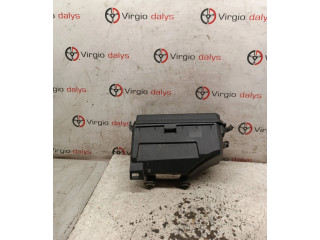 Блок предохранителей  1645400182   Mercedes-Benz R W251    