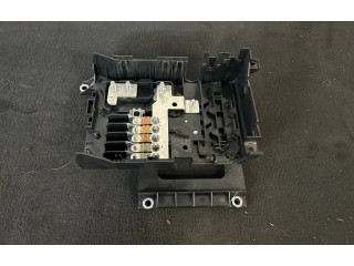 Pojistková skříňka 7L0937548C Audi Q7 4L 2011