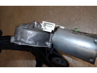 Моторчик заднего дворника 8200734582 Dacia Duster