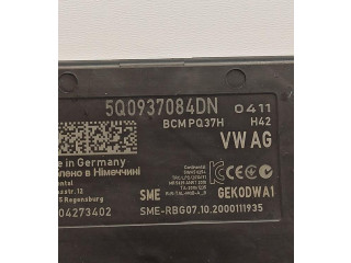 Блок комфорта 5Q0937084DN Skoda Karoq