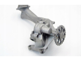 Масляный насос   6061810801  Mercedes-Benz Vito Viano W638 