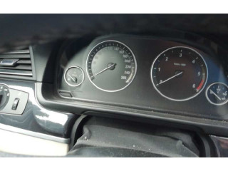 Přístrojová deska BMW 5 F10 F11 2013 929141401