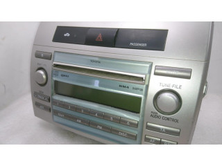 Радио/ проигрыватель CD/DVD / навигация