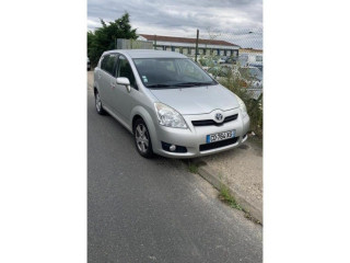 Блок предохранителей     Toyota Corolla Verso AR10    