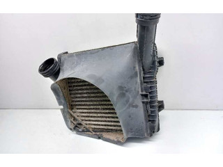 Интеркулер 95811064011, 7L6145804A Porsche Cayenne (9PA)