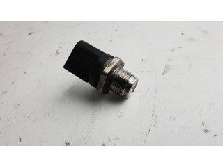 Топливная рампа 0281002968   BMW 3 E92 E93 2.0  для двигателя N47D20