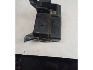 Pojistková skříňka 7154708230, 284B97Y000 Nissan Murano Z50 2006