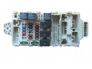 Блок предохранителей 1MR587655 Mitsubishi Grandis