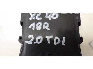 Блок управления коробкой передач 31686384 Volvo XC40