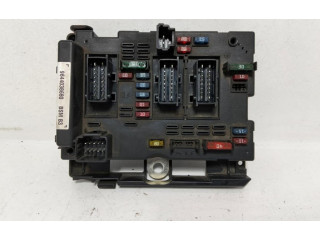 Блок предохранителей 9644038680   Peugeot 406    