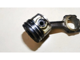 Píst Alfa Romeo 156 pro naftový motor 1.9