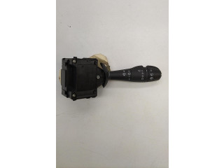 Ручка стеклоочистителей 8201168013   Renault Clio IV