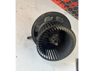 Вентилятор печки    T1013621M, N47D20C   BMW X3 F25