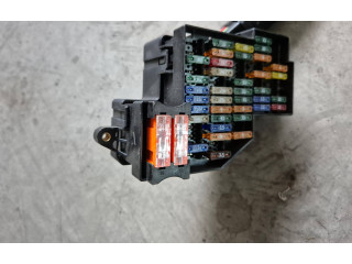 Pojistková skříňka 7P0937548F Volkswagen Touareg II 2013