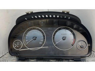 Přístrojová deska BMW 5 F10 F11 2012 25811511, 3000100076