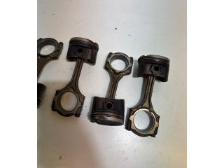  Поршень  46070  Lexus IS 200-300  