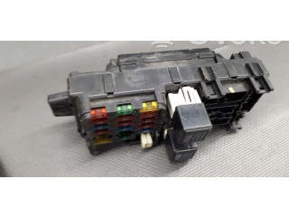 Блок предохранителей 1049933011 Mitsubishi Galant