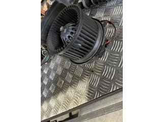 Вентилятор печки 7701057683 Renault Clio II