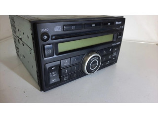 Радио/ проигрыватель CD/DVD / навигация