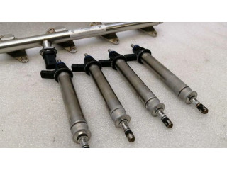 Vstřikovací lišta A2600700900, A2560705600 Mercedes-Benz A W177 AMG pro benzínový motor 2.0