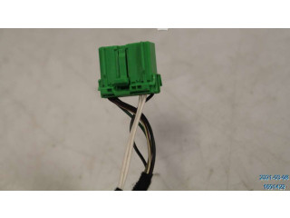 Зеркало электрическое        Volvo V70  2005 - 2008 года   