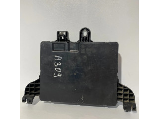   Pojistková skříňka 13277322   Opel Insigni A 2010