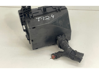 Блок предохранителей 919501W370   KIA Rio    