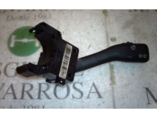 Ручка стеклоочистителей    Volkswagen Golf SportWagen