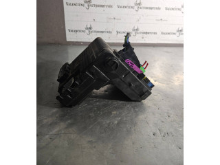 Блок предохранителей 30765149, 05W492   Volvo V70    