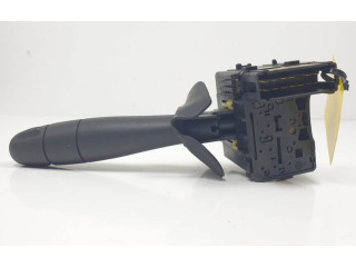 Ручка стеклоочистителей 8200792584   Dacia Sandero