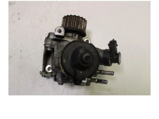 Топливный насос BOSCH Renault Clio IV K9K B6