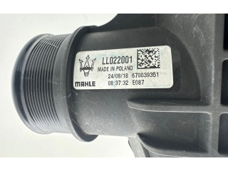 Интеркулер 670039351 Maserati Ghibli