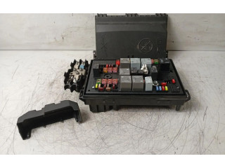 Pojistková skříňka 13368644 Opel Zafira C 2013