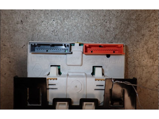 Дисплей    8200354517   Renault Clio II