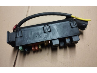 Блок предохранителей Ford Taurus