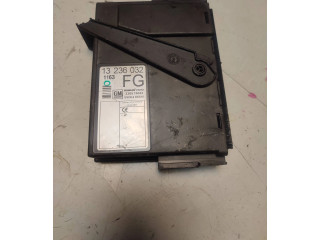 Блок комфорта 13236032, 330518684 Opel Meriva A