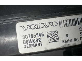 Блок предохранителей 30765646   Volvo V70    