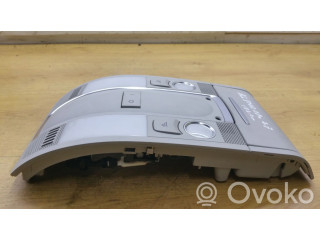 Фонарь освещения передних мест