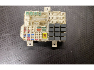 Блок предохранителей MN108320, 0124 Mitsubishi Colt