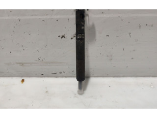 Vstřikovač 338014X500 KIA Carnival J3