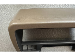 Přístrojová deska Nissan Patrol Y60 1994 6824001J00, 6824001J01