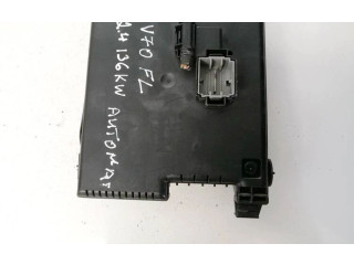 Блок предохранителей  28017881, 28017881REM   Volvo V70    