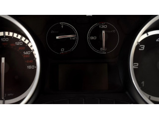 Přístrojová deska Alfa Romeo Giulietta 2012 50516479