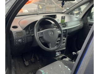 Моторчик дворников     Opel Meriva A