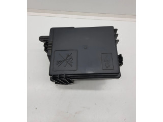 Блок предохранителей 243809977R, 243125479R Dacia Spring